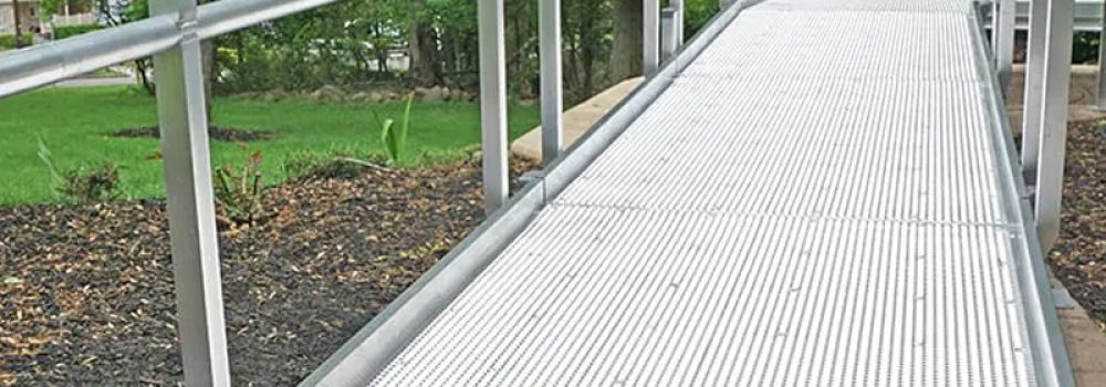 Aluminum-Mesh-Wheelchair-Ramps-03
